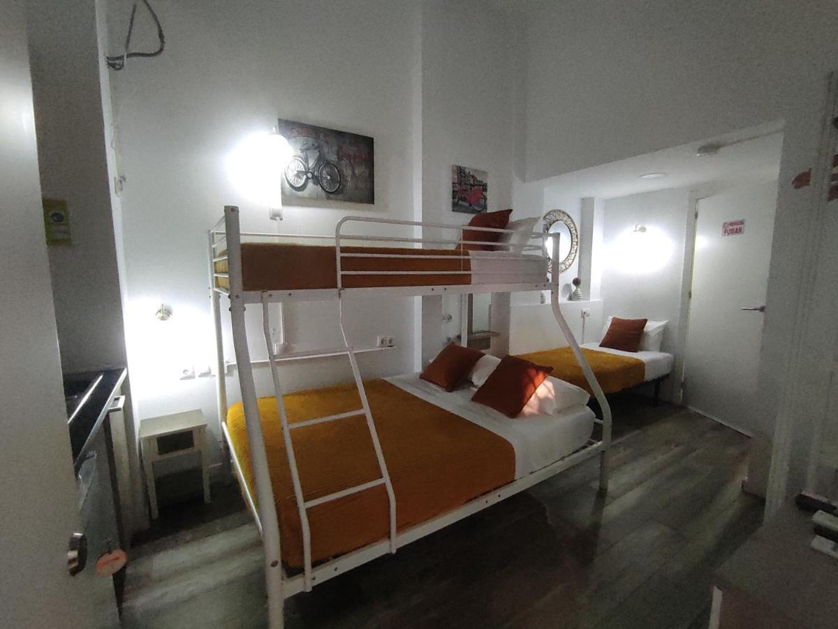 Hostal Olozaga Аликанте Экстерьер фото